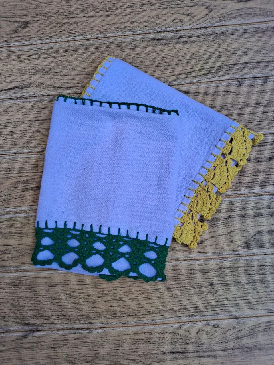 Pano de prato com barrado em crochê - Foto 4
