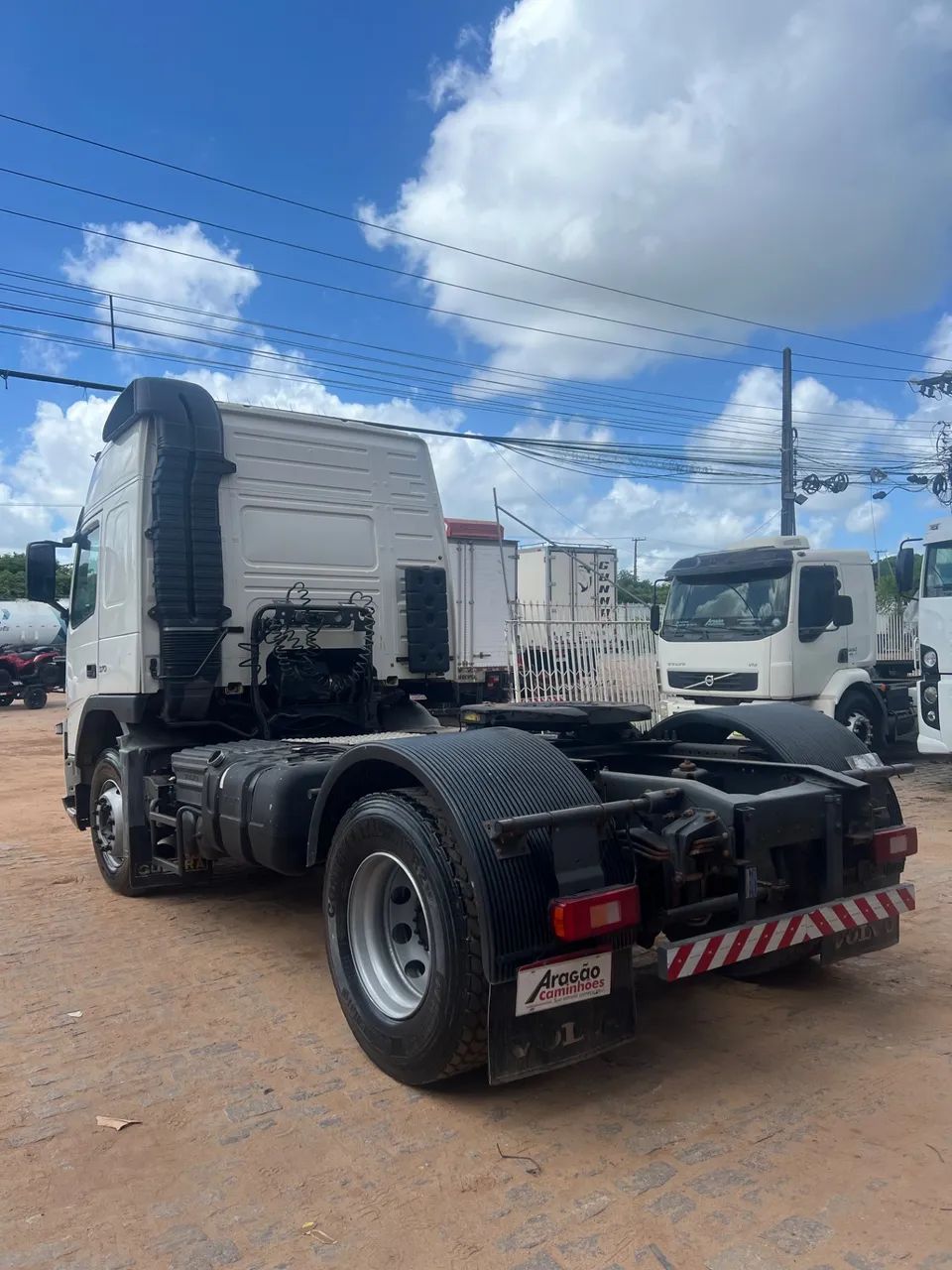 VOLVO FM 370 4x2 2p (diesel) (E5) - Foto 4