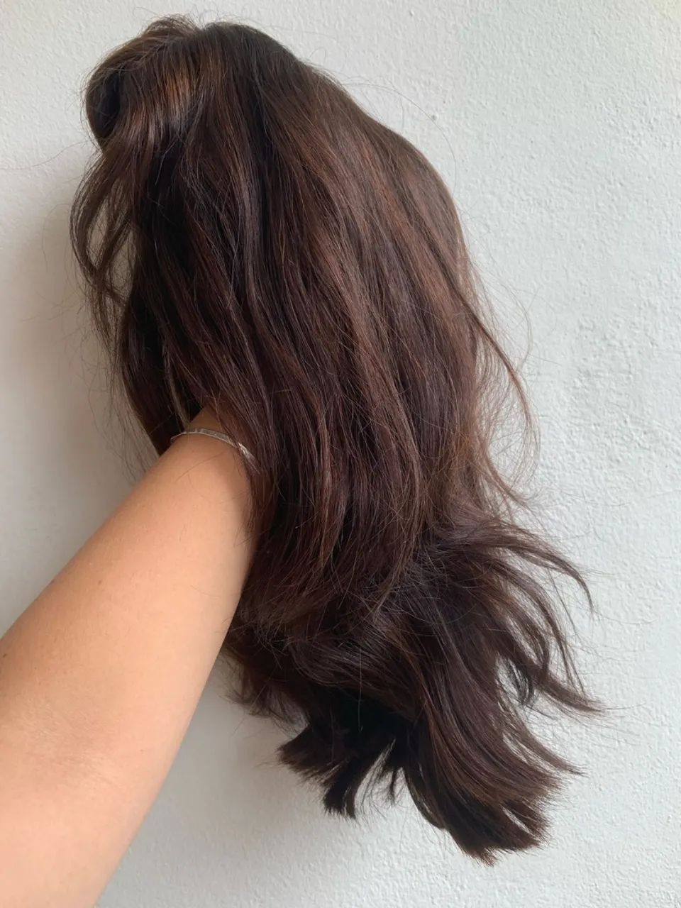 Peruca castanho escura - cabelo sintético  - Foto 2