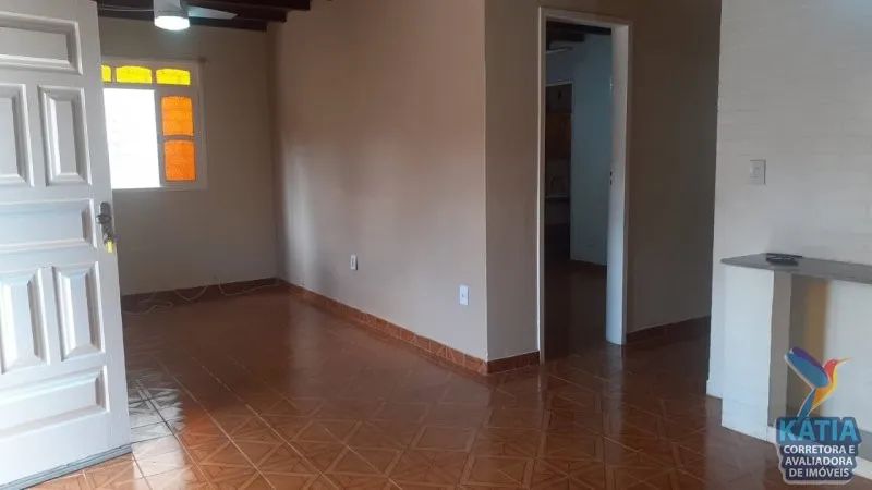 Casa Duplex à Venda com 5 dormitórios + 1 edícula com 2 kitnets em Piúma-ES - Foto 3