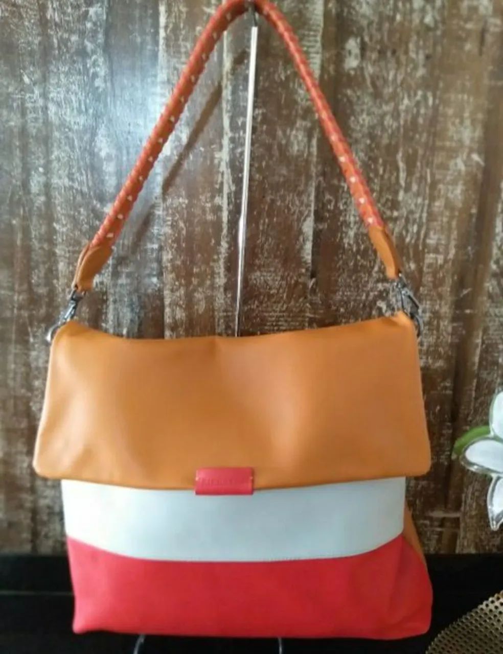 BOLSA GRANDE, EM COURO LEGÍTIMO, MARCA RICHARDS.