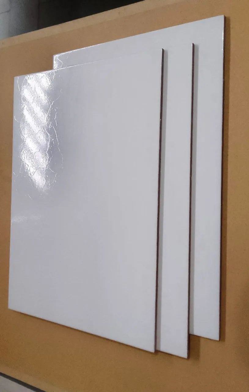 Revestimento piso e parede cerâmica novos