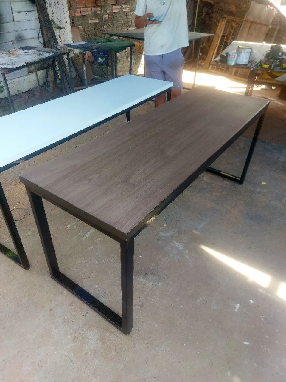 Mesa de madeira com estrutura de metal - Foto 4