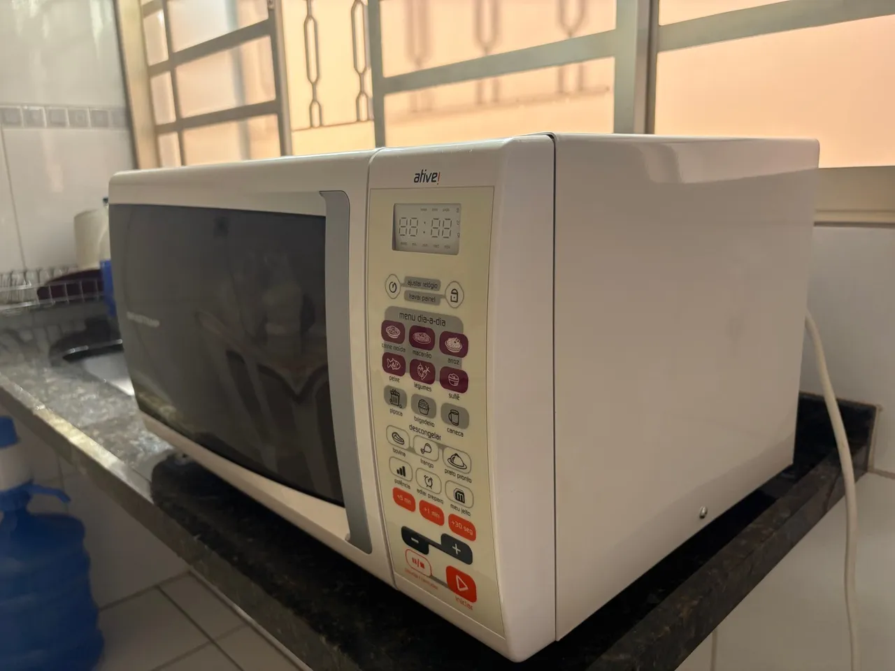 Micro-ondas Alive Branco