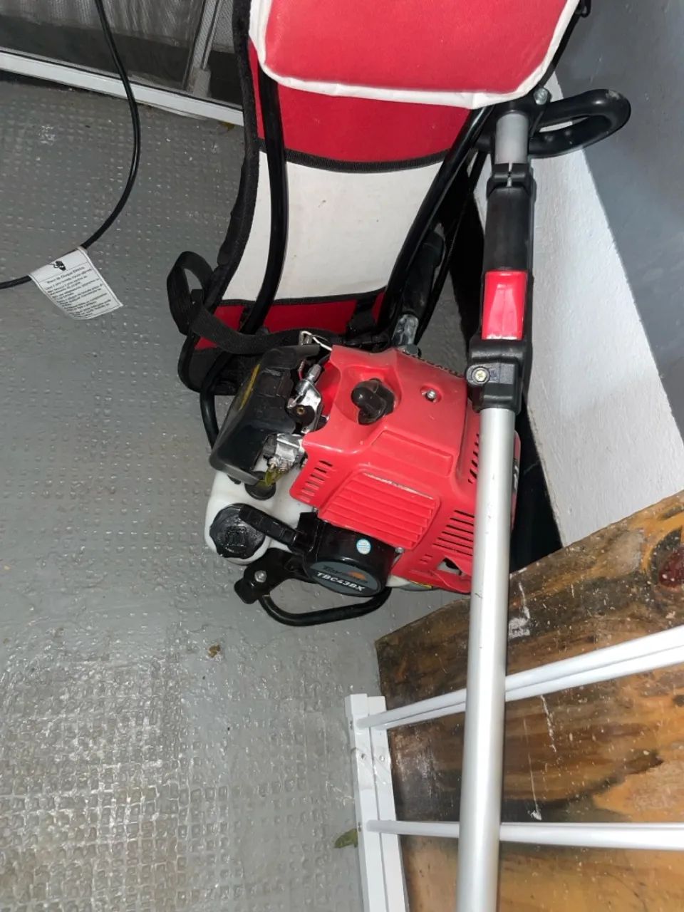 Roçadeira de gasolina