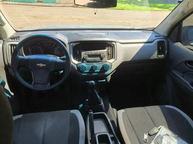 gm s10 2.8 diesel, 4x4, manual, 2022, único dono!! - Foto 5