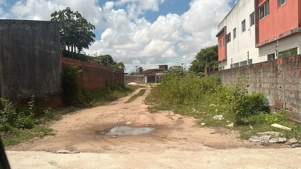 terreno para venda tem 250 metros quadrados no Bairro dasIndústrias - João Pessoa - PB