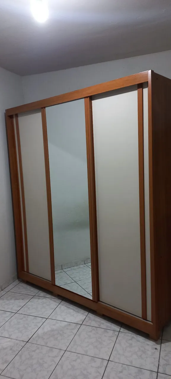 Guarda-Roupa de 100% MDF com 3 portas