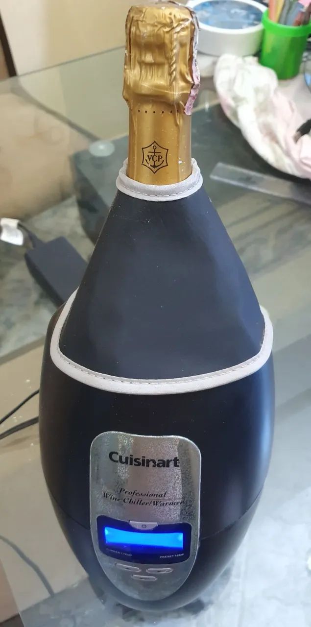 Climatizador Digital Para Vinhos Cuisinart Pro PC-100DBR Bivolt