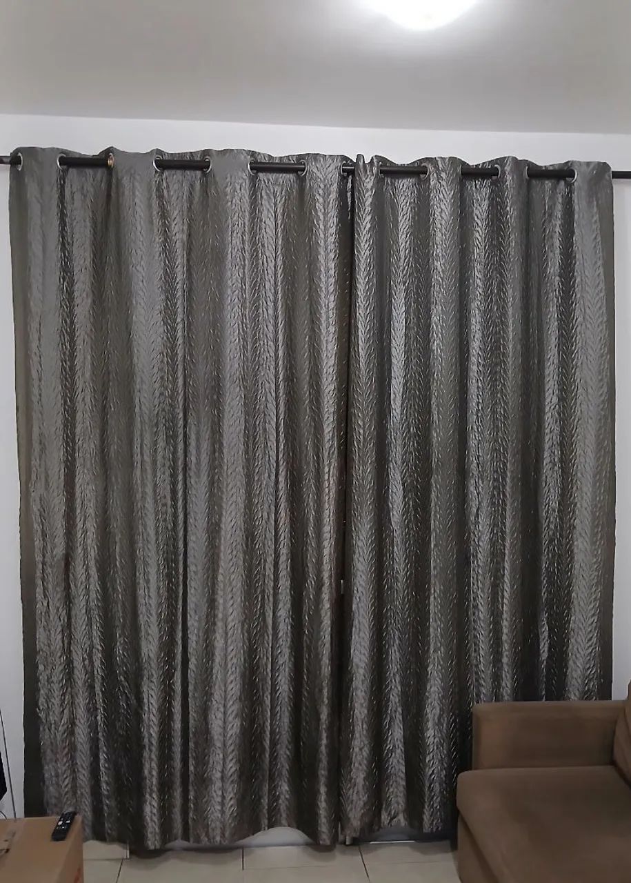 Vendo cortina p Sala/Quarto 3.00 x 2.50 Cinza prateada
