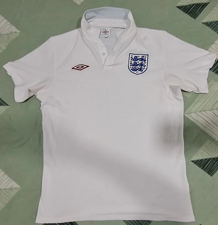 Camisa de Futebol Inglaterra Umbro - Tamanho M - Foto 2