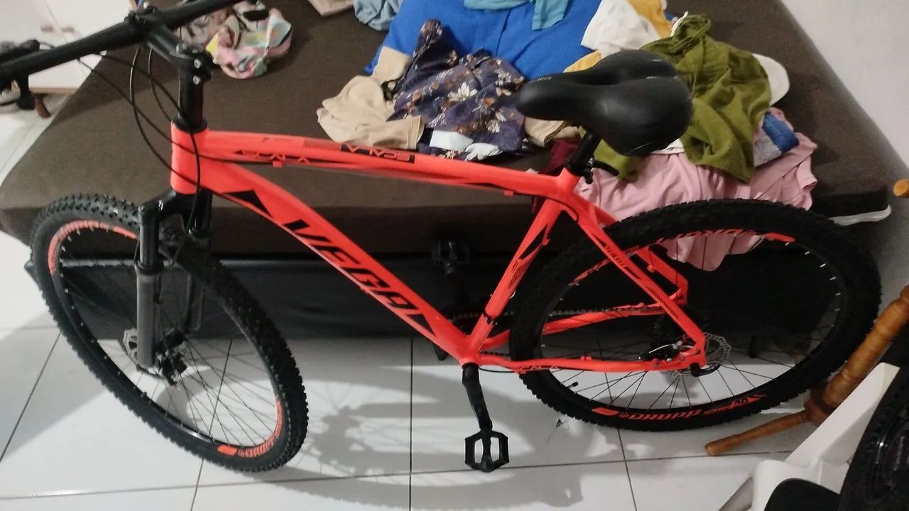 Bicicleta aro 29(apenas montada)