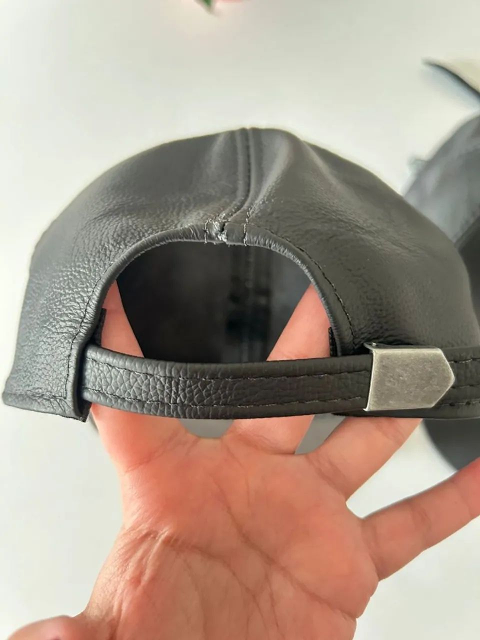 Boné COURO Legítimo NOVO preto - Foto 4