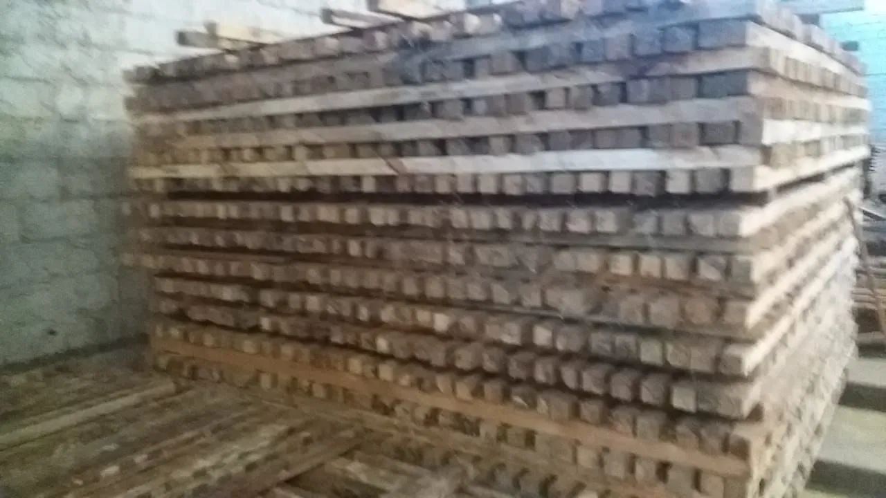 Madeira para obra Pinus Tábua 10cm 3Mt - Foto 3