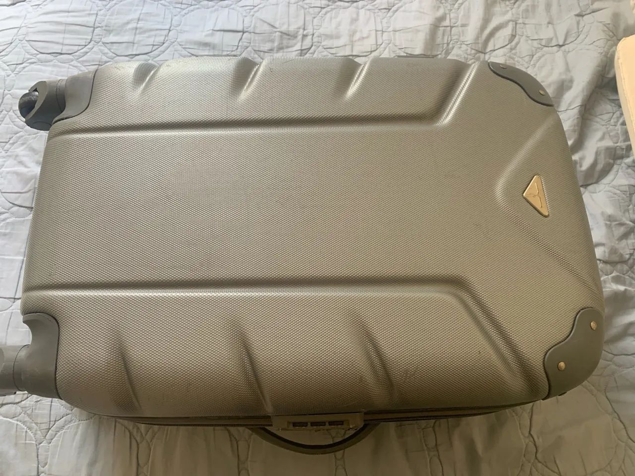 Mala de Viagem Grande - Cinza - Ótimo estado! - Foto 2