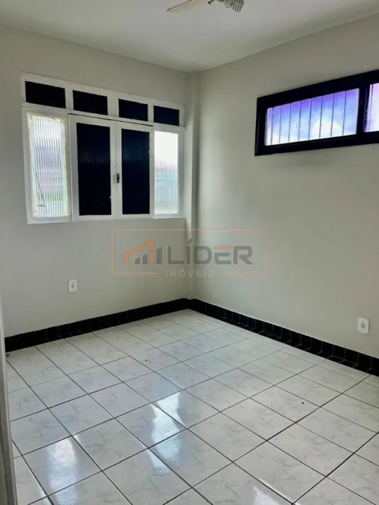 Apartamento com 03 Quartos em São Silvano