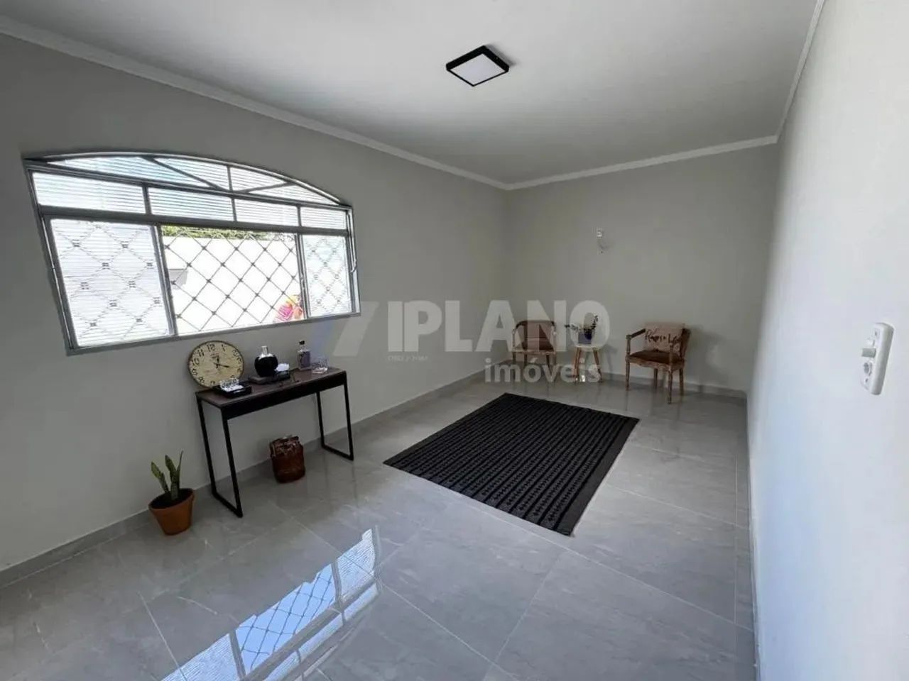 Venda de Casas / Padrão na cidade de Araraquara - Foto 2