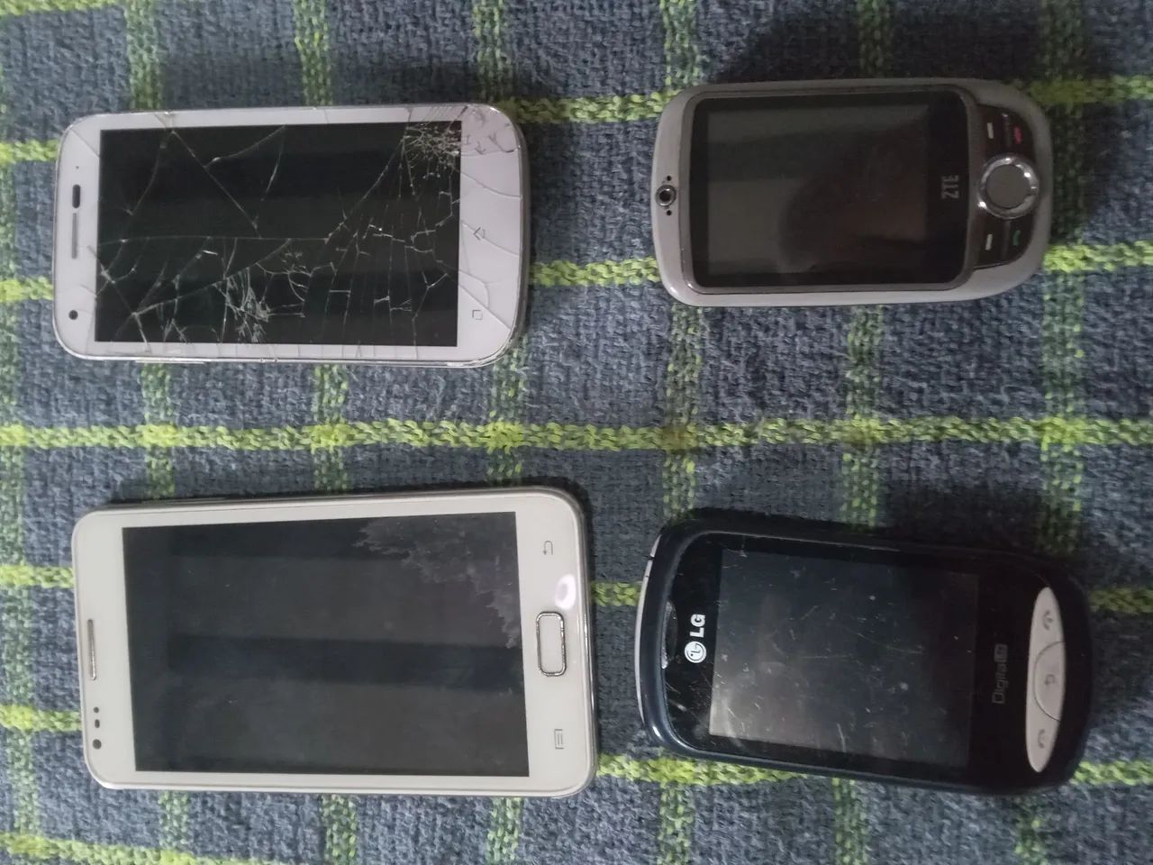 13 aparelhos celulares diversos, leia o anúncio - Foto 3