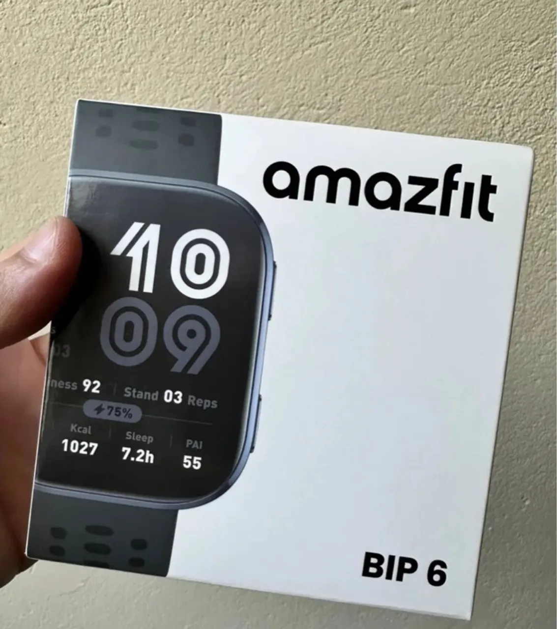Smartwatch Amazfit BIP 6 - na Caixa