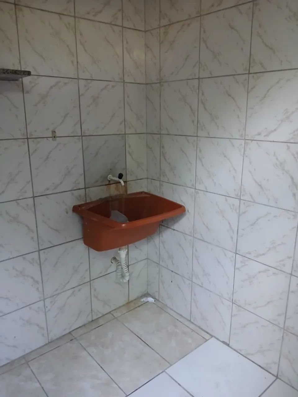 Vendo ótima casa em Sepetiba,50 mil de entrada - Foto 3