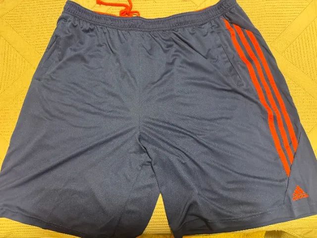 Short ADIDAS (XL), novo, sem uso, adquirido nos EUA, excelente oportunidade!