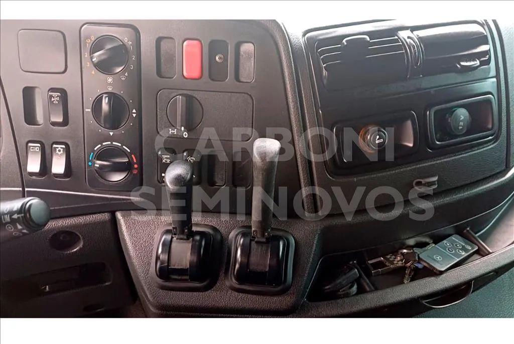 MERCEDES-BENZ AXOR 2041S 4X2 - Foto 8