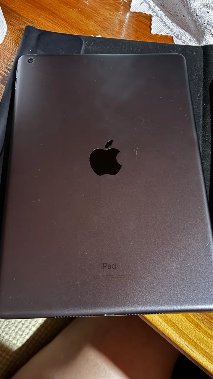 iPad 9º geração 64gb + capa com teclado e caneta - Tablets e E