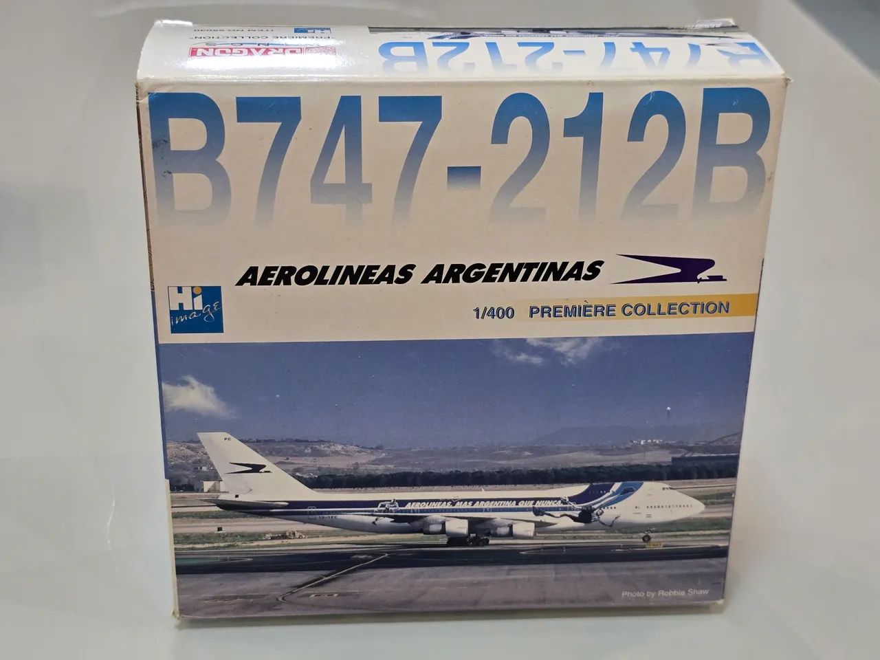 OoMiniatura Aerolíneas Argentinas Boeing 747  Escala 1/400 Dragon wings  - Foto 2