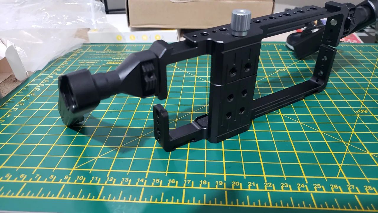 CAGE SMARTPHONE  UNIVERSAL EM METAL - Foto 5