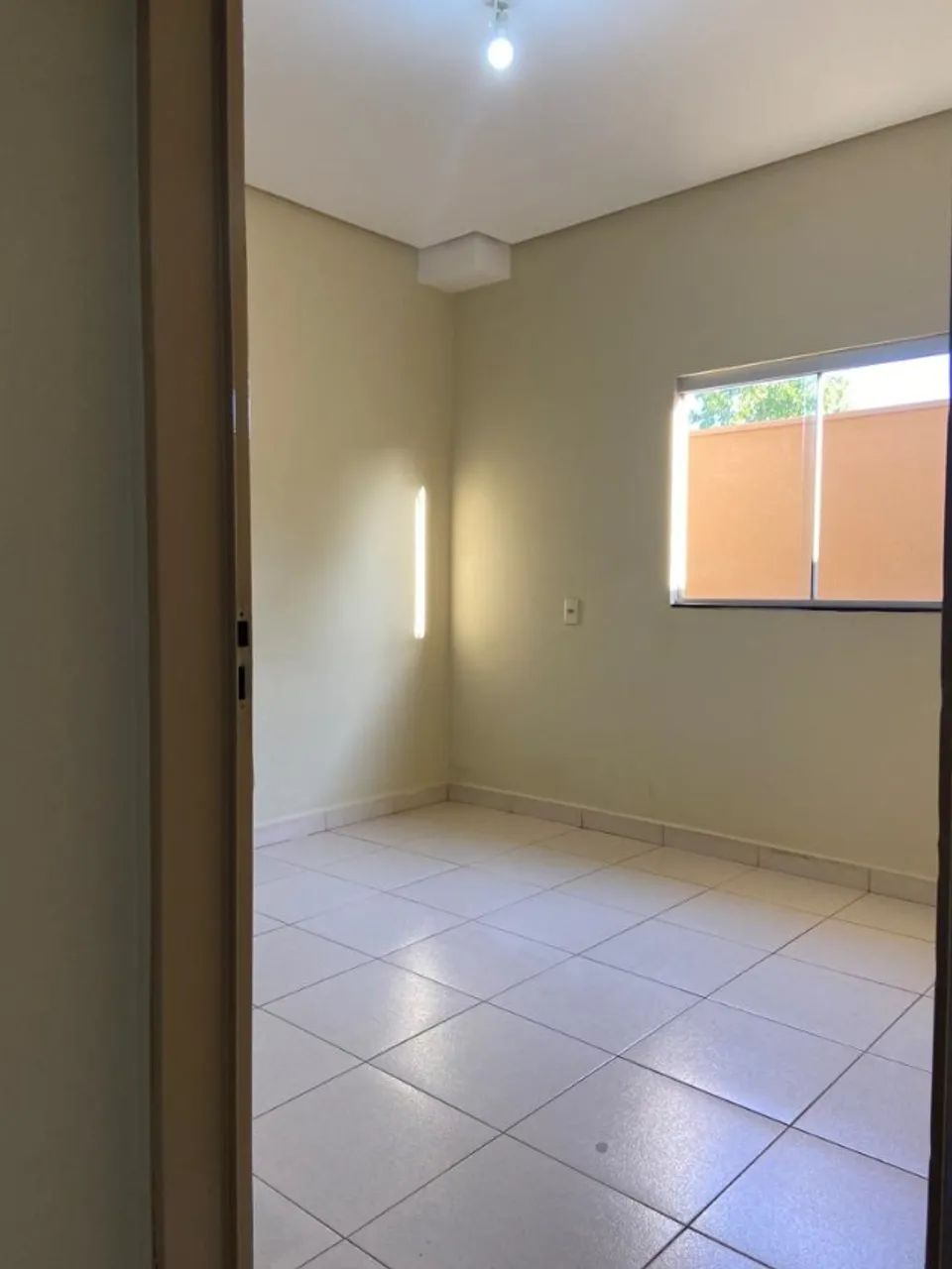 Aluga-se casa - Setor Garavelo - Foto 2