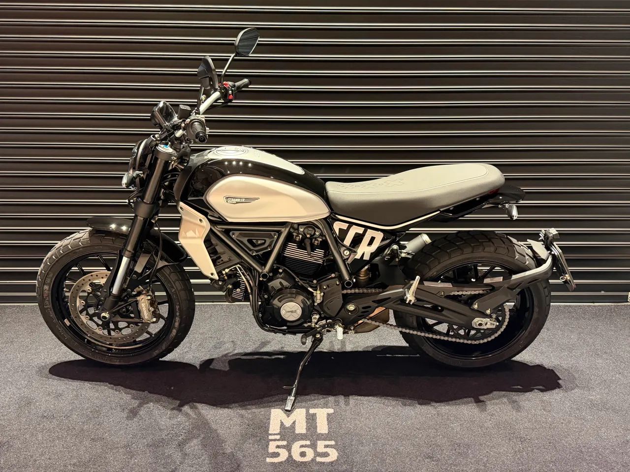 DUCATI SCRAMBLER ICON  - Foto 4