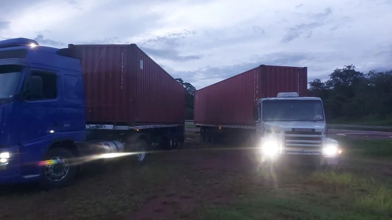 CONTAINER 12 METROS 40HC