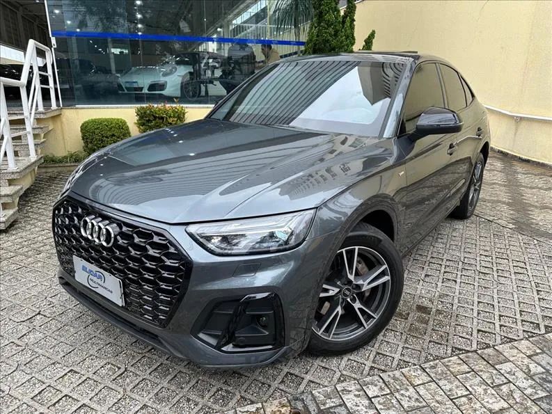 Audi Q5 SB P Black. 2.0 TFSIe S.tr. QT (hib.) 2022