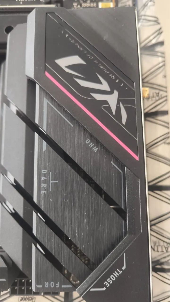Placa mãe Rog Strix B650 E Hero  - Foto 2