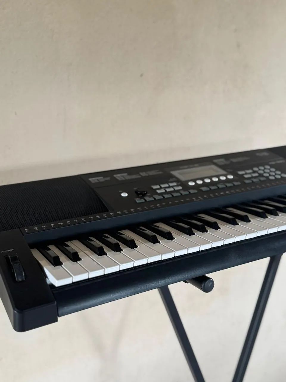 Teclado Roland Revas Kb-330 + sustain + fonte - Foto 4