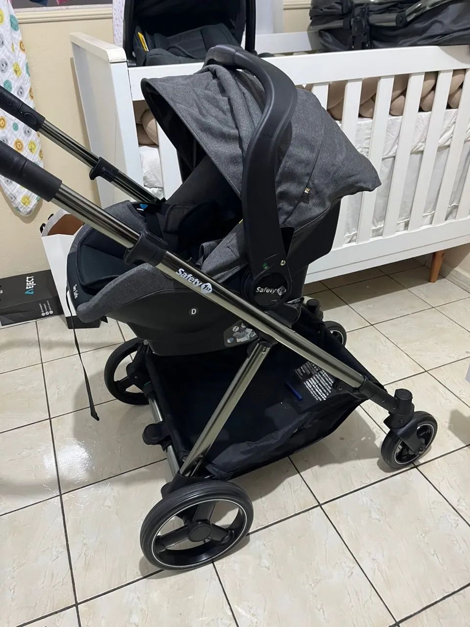 Carrinho de bebê safety discovery novo nunca usado  - Foto 5