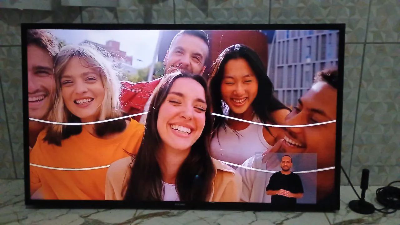 Tv Samsung 43 polegadas smart tv plus leia o anúncio  - Foto 2