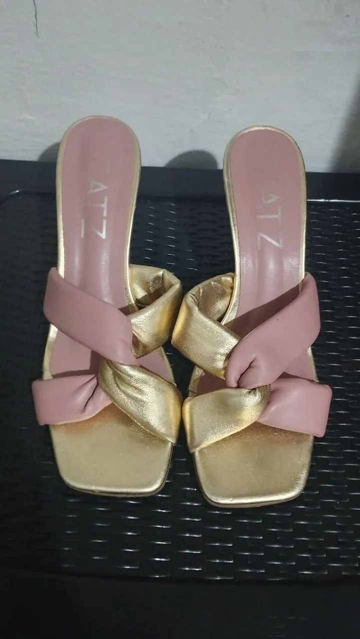 Tamanco Rosa com Dourado  - Foto 3