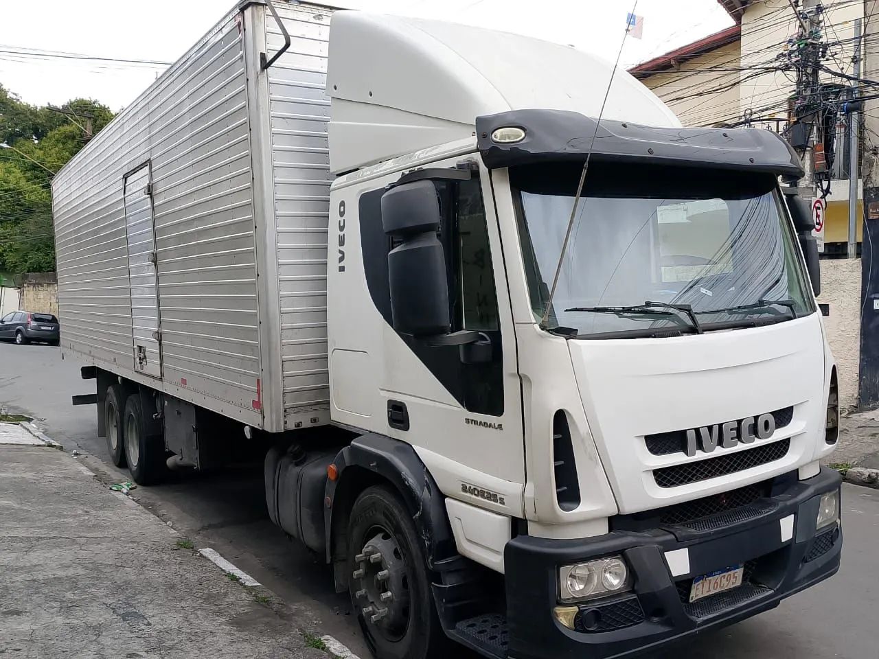 Caminhão Iveco - Foto 2