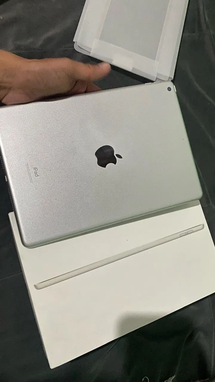 IPAD APPLE 9ª GERAÇÃO - 64GB  