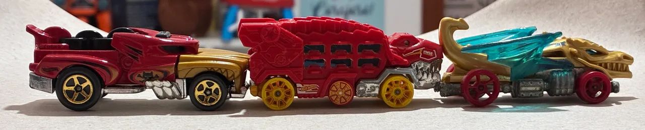 Trio Hot Wheels Fantasia 