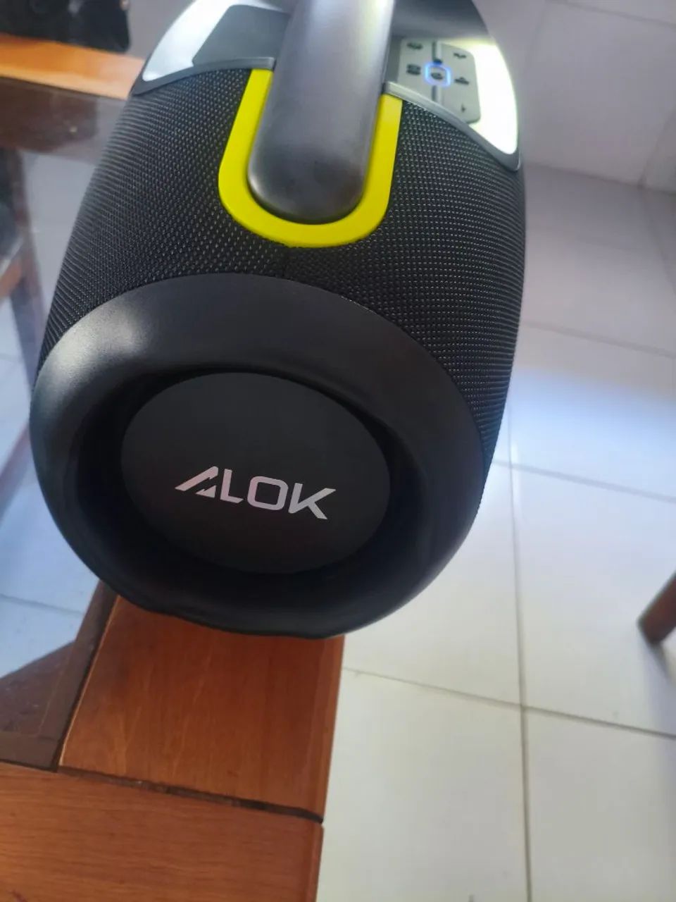 Caixa Waaw Hyperboom 1000