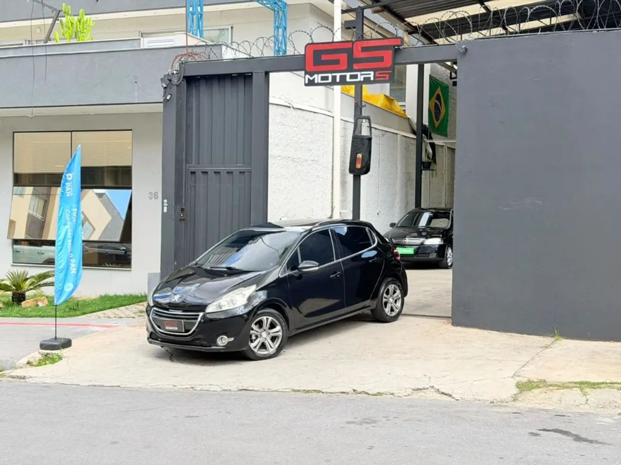 Peugeot 208 GRIFFE 1.6 16V FLEX 2014
