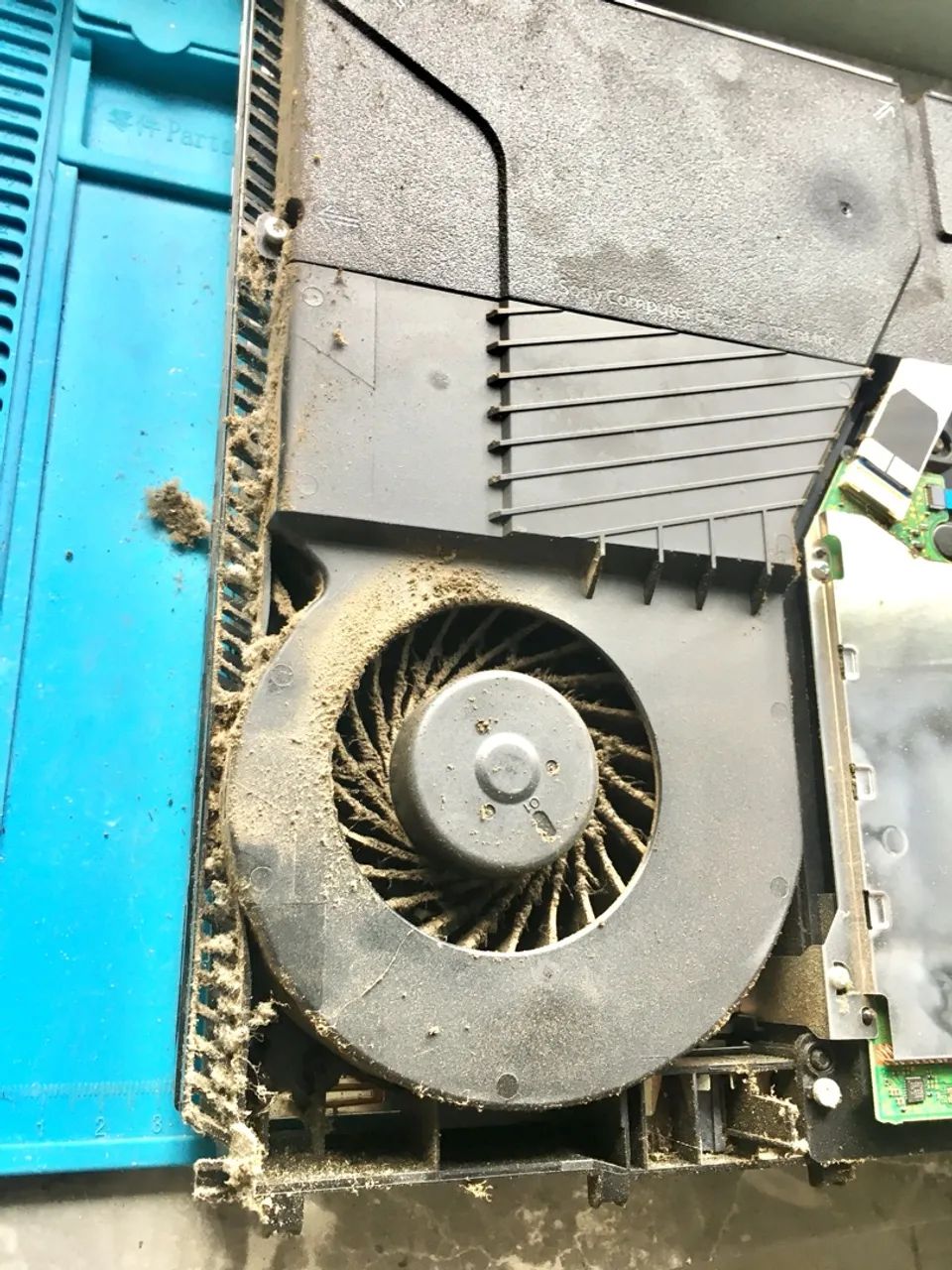 Limpeza e troca de pasta térmica PlayStation Xbox  - Foto 3
