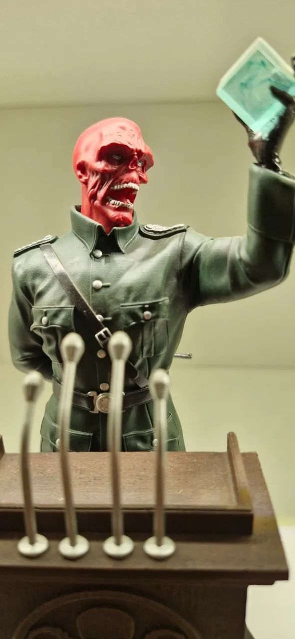 Caveira Vermelha - Red Skull - Marvel Comics - Exclusivo Ccxp 2017 Iron Studios - Foto 4
