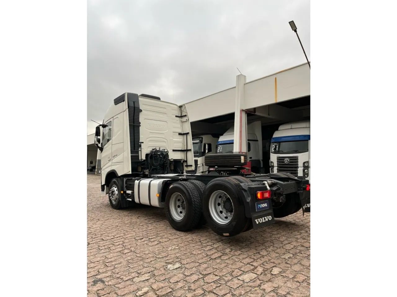 Volvo Fh 420 6x2 Renovação Da Frota Friboi - Foto 2
