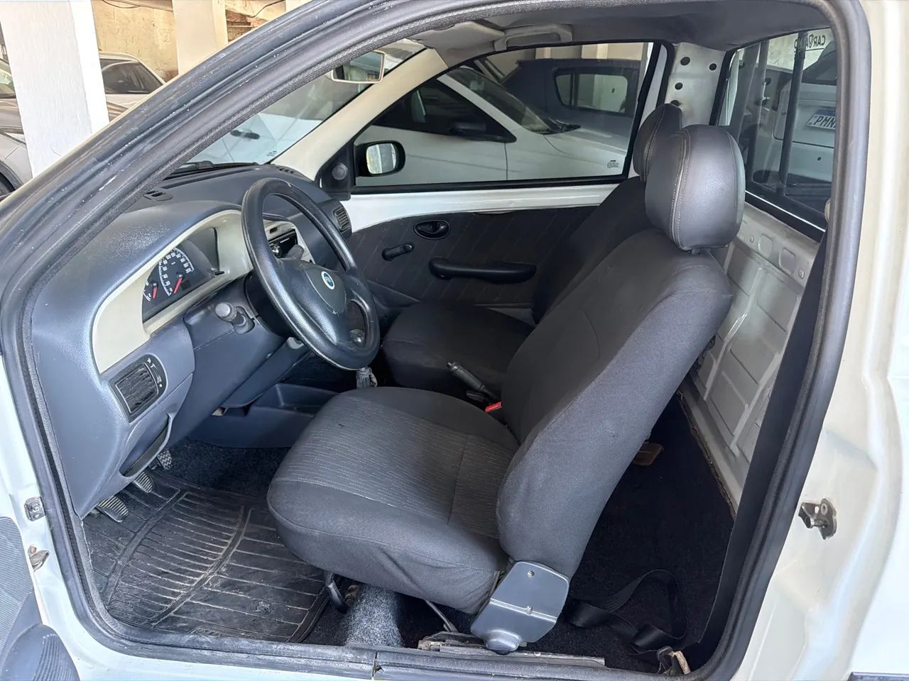 Fiat Strada 1.4 MPI Fire Flex 8V CS 2008 - Foto 4