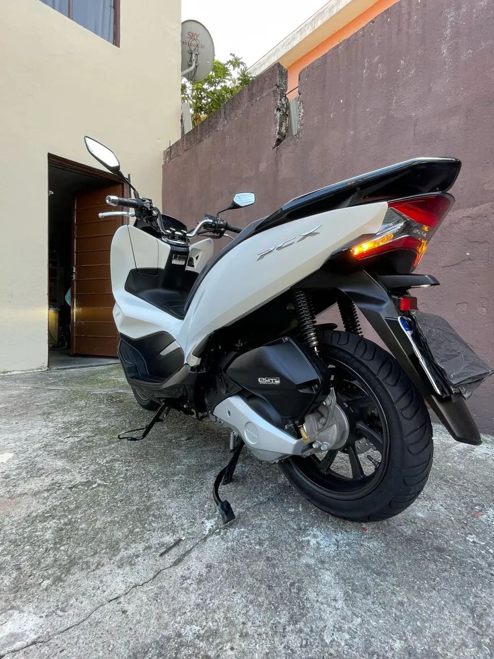 PCX Sport branca  - Foto 2