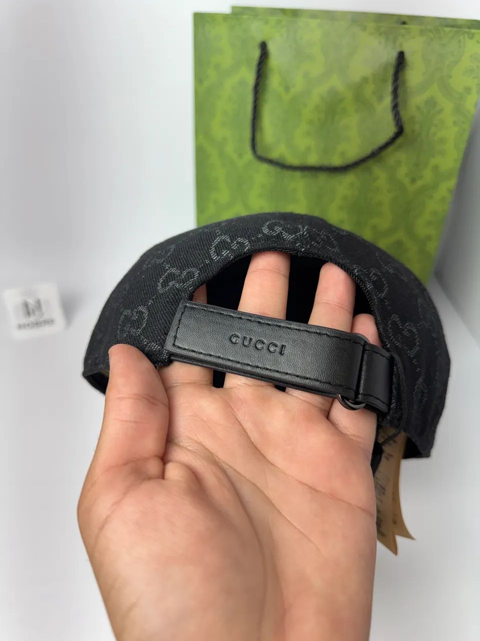 Boné Gucci GG detalhe em couro  - Foto 4
