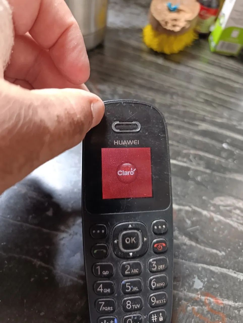 Celular Huawei simples 